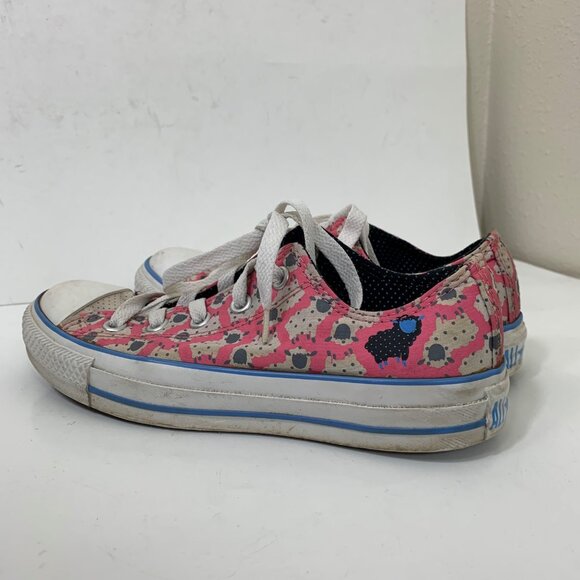 Converse Women’s Pink Sheep Print Low Top Sneakers Size 6 - Picture 5 of 8